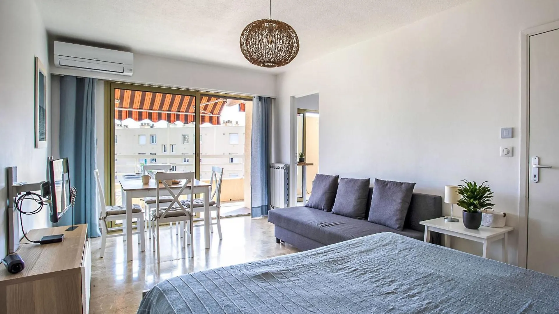 Apartment Cagnes Provencal By Interhome
